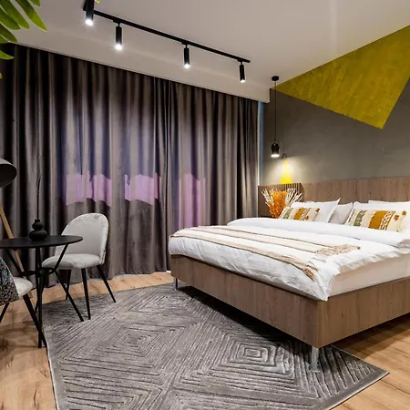 Ultracentral Coziness: Modern On Calea Victoriei