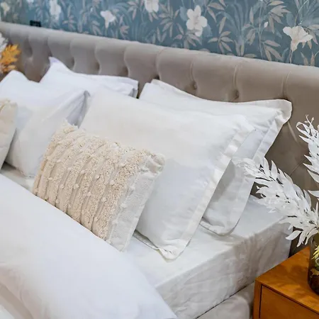 Ultracentral Coziness: Modern On Calea Victoriei * Bukarest