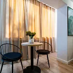 Ultracentral Coziness: Modern On Calea Victoriei *